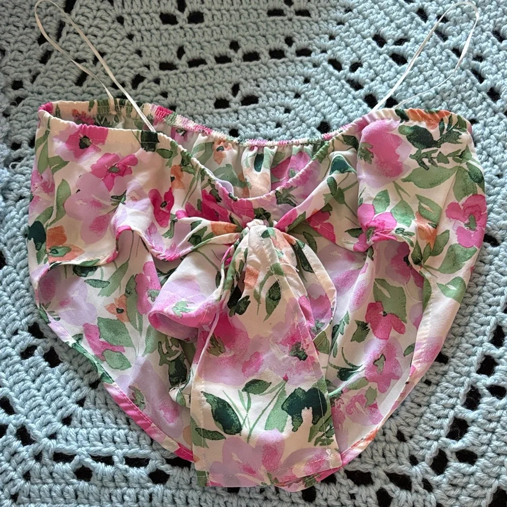 Sienna Sky tie back